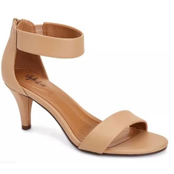 Style & Co Paycee Two-Piece Dress Sandals (size 7.5) - Picture 1 of 6